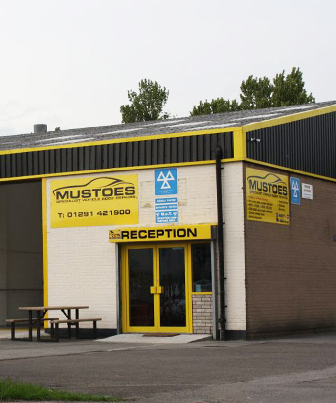 Mustoes MOT/Service 